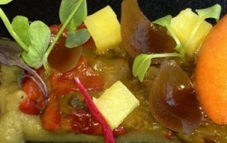 ENSALADA DE PULPO A LA BRASA CON ESCALIBADA
