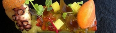 ENSALADA DE PULPO A LA BRASA CON ESCALIBADA