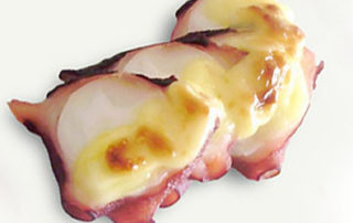 PULPO GRATINADO CON ALI-OLI SUAVE